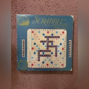 Vintage Scrabble 1977 crossword game deluxe edition